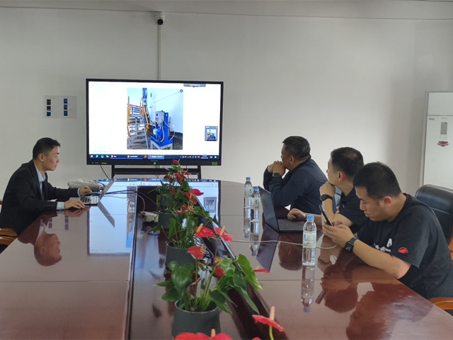 Los líderes del grupo Liaogang visitan nuestra empresa para inspección e intercambio, explorando nuevas soluciones de actualización para actuadores de área de tanques y terminales
